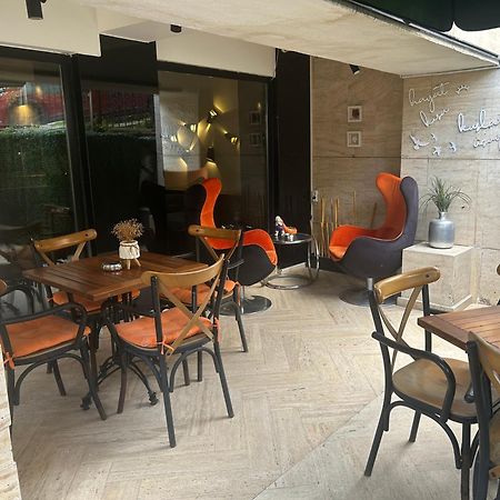 The Place Suites By Cey Истанбул Екстериор снимка