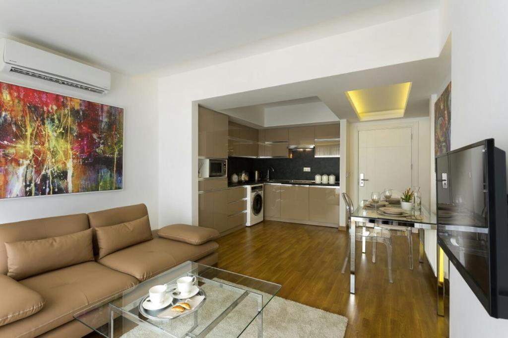 The Place Suites By Cey Истанбул Екстериор снимка